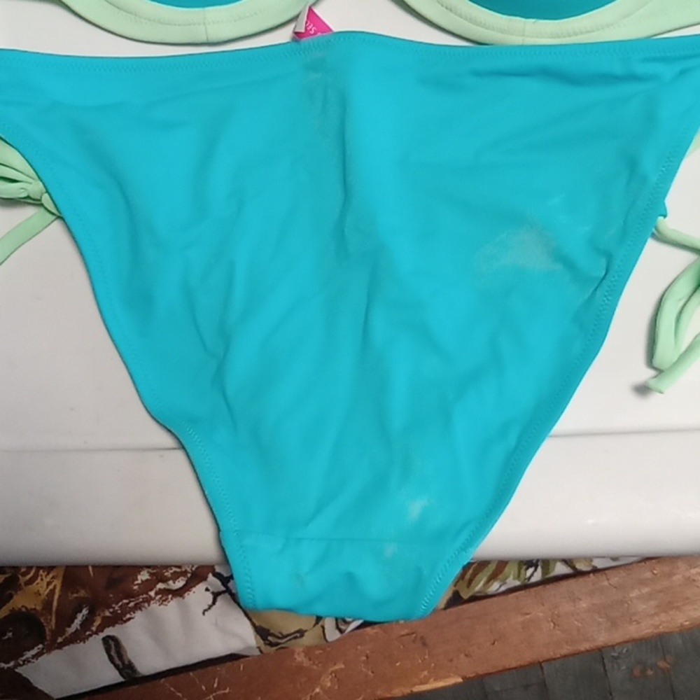 VS Bikini - Picture 6 of 7